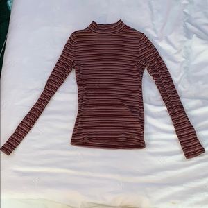 Hollister Mock-Neck